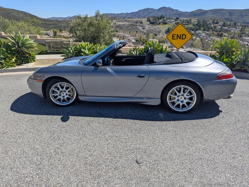 2001 Porsche 996 Carrera - Image 2 of 31