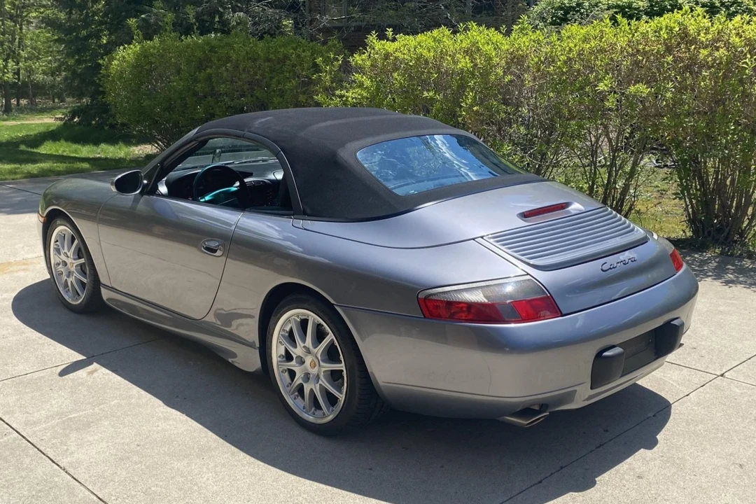 2001 Porsche 996 Carrera - Image 8 of 31