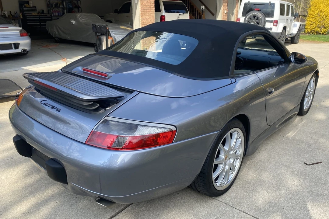 2001 Porsche 996 Carrera - Image 10 of 31