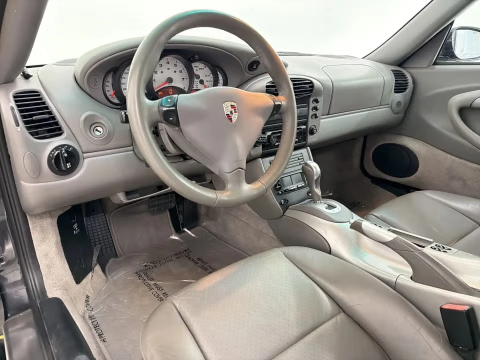 2001 Porsche 996 Carrera - Image 27 of 31