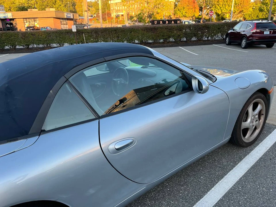 2001 Porsche 996 Carrera - Image 11 of 11
