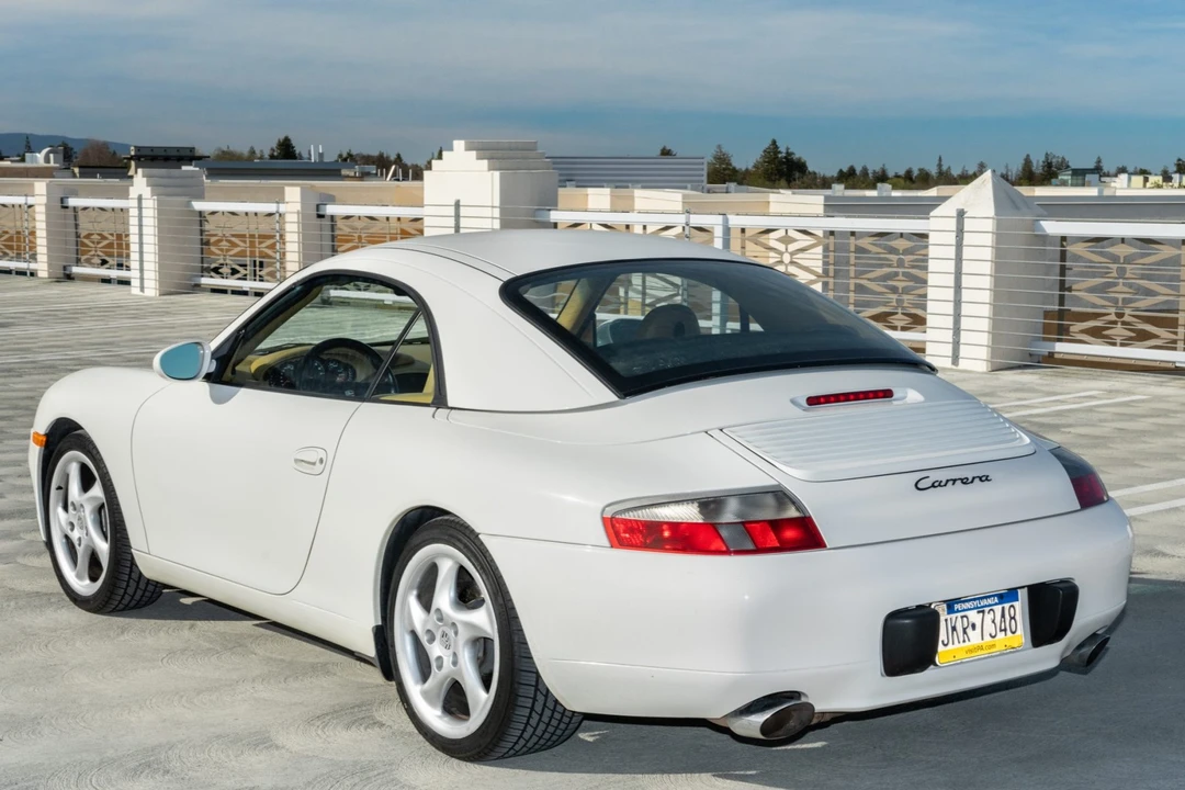 2001 Porsche 996 Carrera - Image 4 of 31