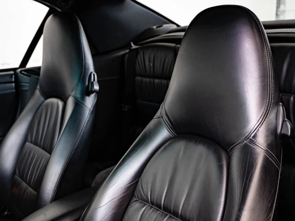 2001 Porsche 996 Carrera - Image 21 of 31