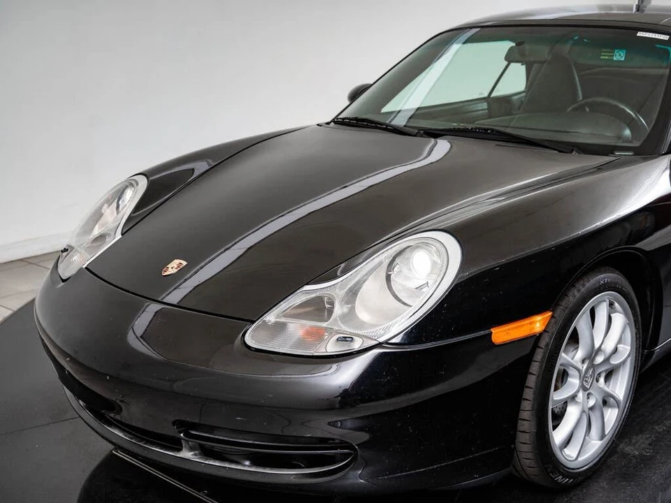 2001 Porsche 996 Carrera - Image 15 of 31