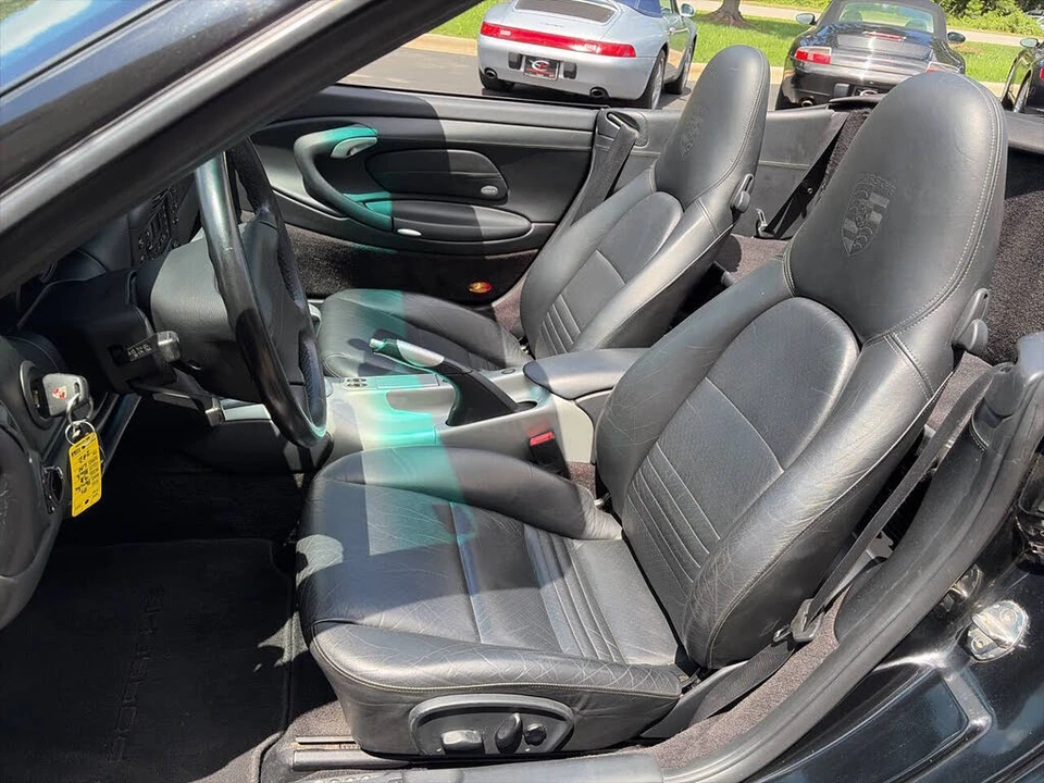 2001 Porsche 996 Carrera - Image 11 of 23