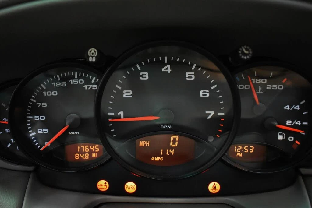 2001 Porsche 996 Carrera - Image 14 of 28