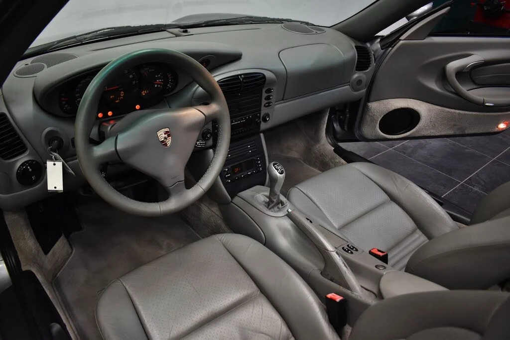 2001 Porsche 996 Carrera - Image 15 of 28