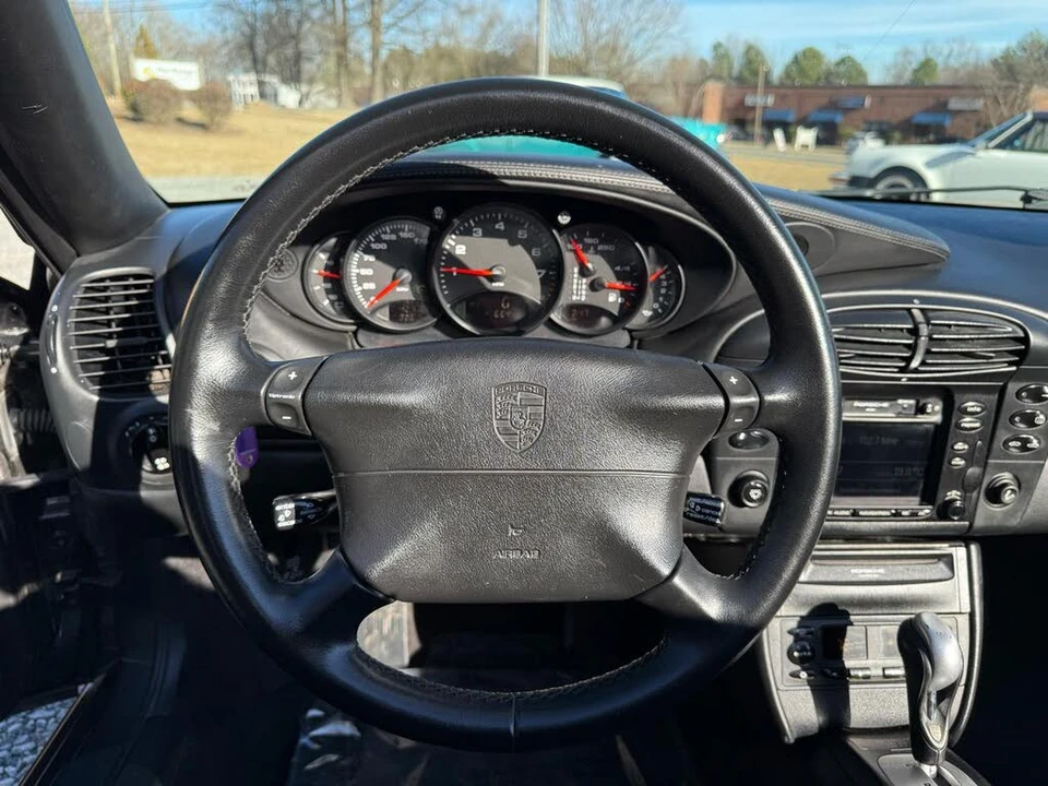 2001 Porsche 996 Carrera - Image 20 of 31
