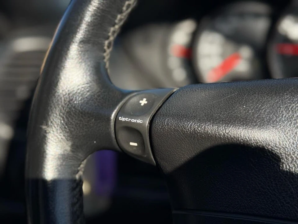 2001 Porsche 996 Carrera - Image 21 of 31