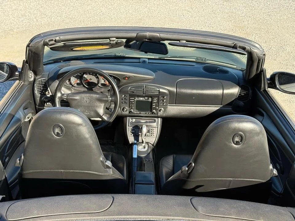 2001 Porsche 996 Carrera - Image 18 of 31