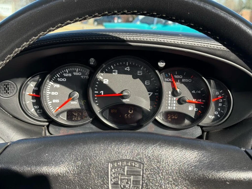 2001 Porsche 996 Carrera - Image 24 of 31