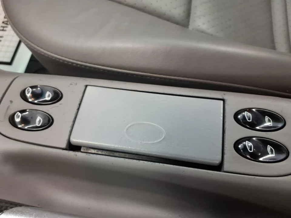 2001 Porsche 996 Carrera - Image 26 of 30
