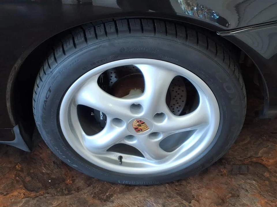 2001 Porsche 996 Carrera - Image 9 of 30