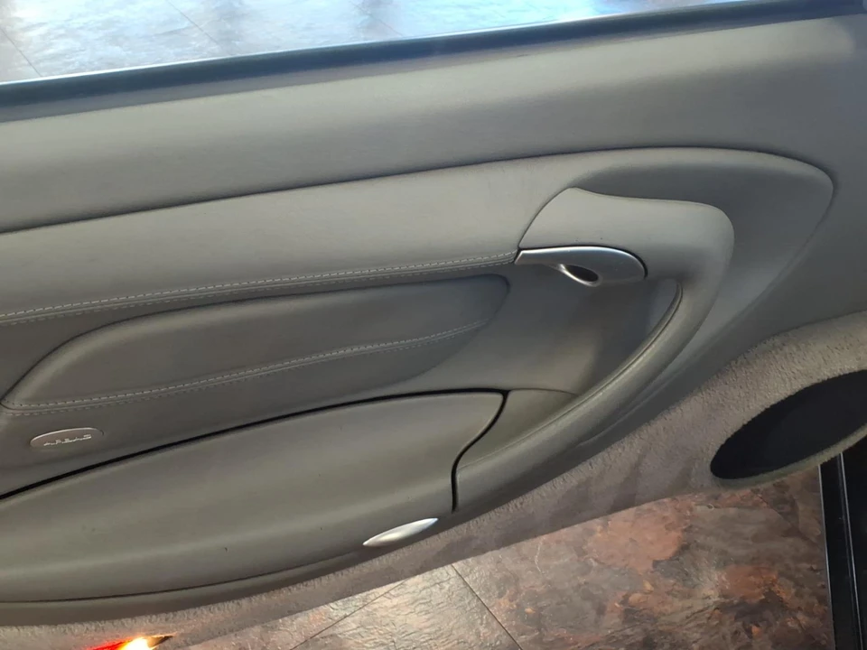 2001 Porsche 996 Carrera - Image 11 of 30