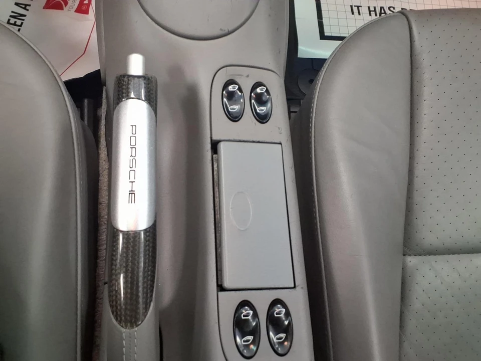 2001 Porsche 996 Carrera - Image 17 of 30