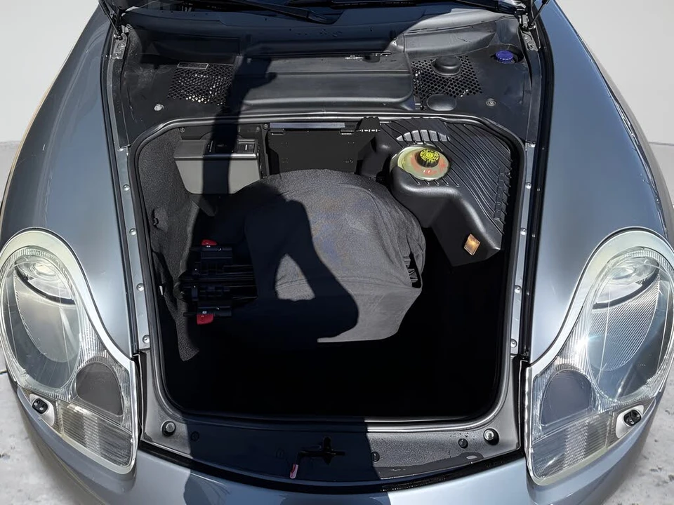 2001 Porsche 996 Carrera - Image 25 of 31