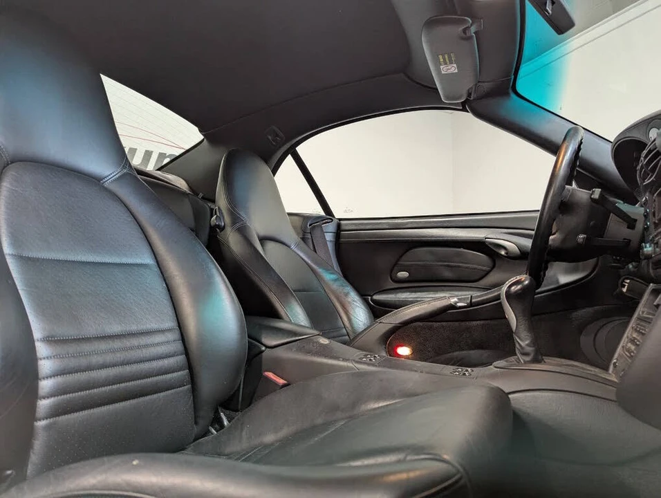 2001 Porsche 996 Carrera - Image 14 of 17