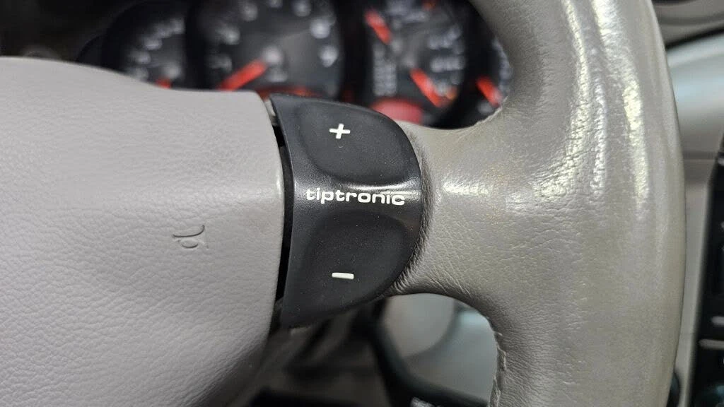 2001 Porsche 996 Carrera - Image 16 of 31