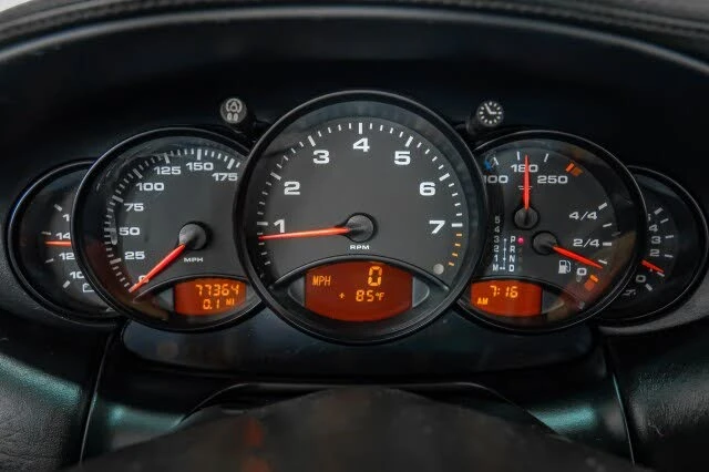 2001 Porsche 996 Carrera - Image 17 of 31