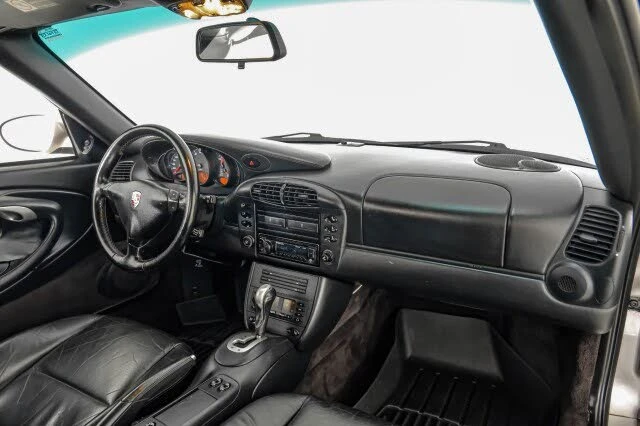 2001 Porsche 996 Carrera - Image 10 of 31