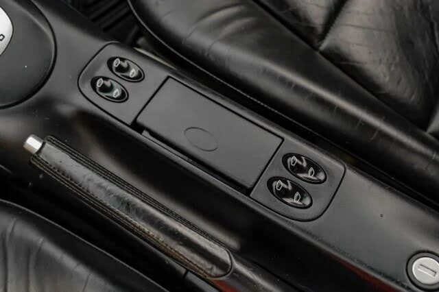2001 Porsche 996 Carrera - Image 21 of 31