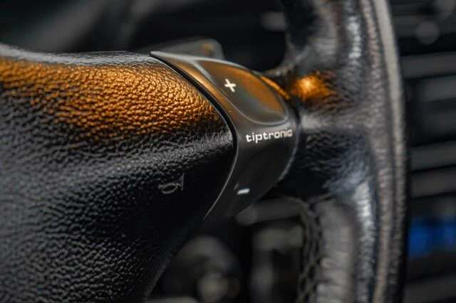 2001 Porsche 996 Carrera - Image 16 of 31