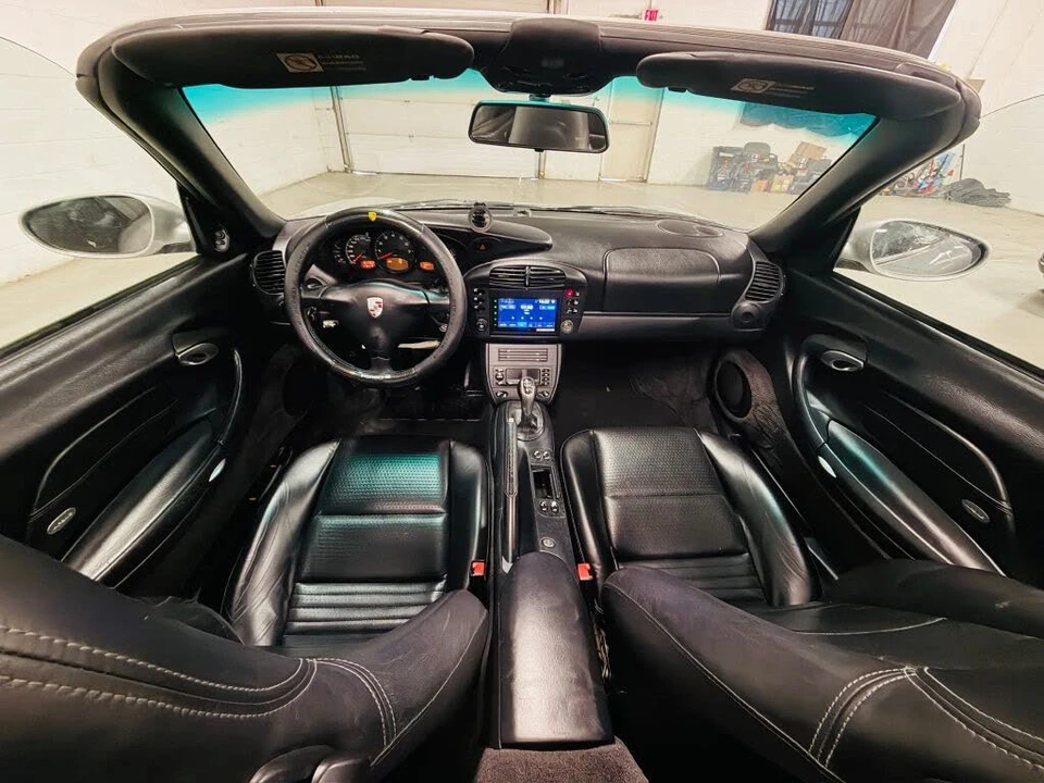 2001 Porsche 996 Carrera - Image 25 of 31
