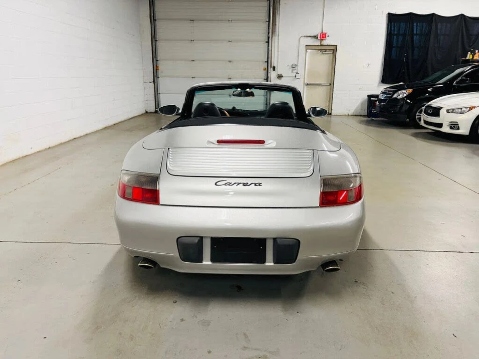 2001 Porsche 996 Carrera - Image 7 of 31