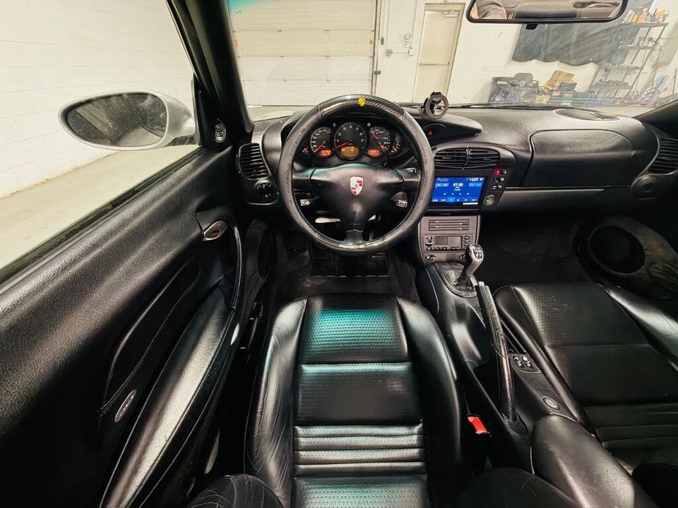 2001 Porsche 996 Carrera - Image 26 of 31