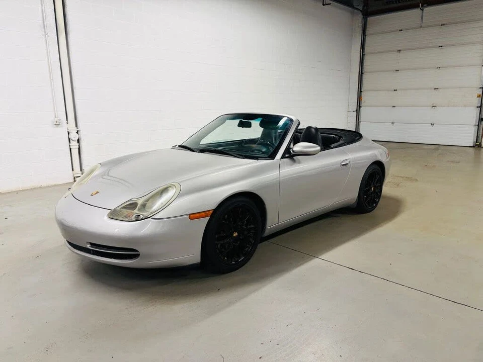 2001 Porsche 996 Carrera - Image 2 of 31