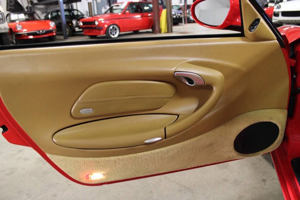 2001 Porsche 996 Carrera - Image 31 of 31
