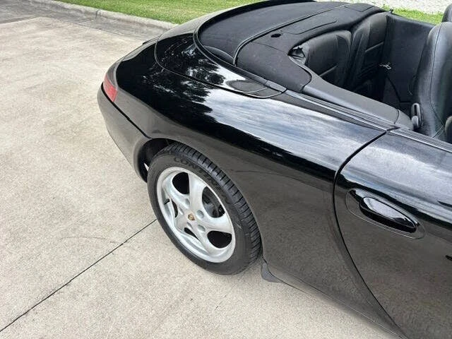 2001 Porsche 996 Carrera - Image 27 of 31