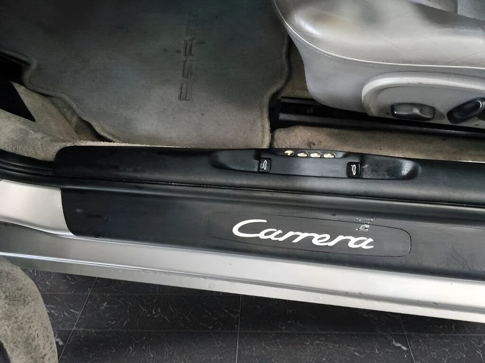 2001 Porsche 996 Carrera - Image 30 of 31