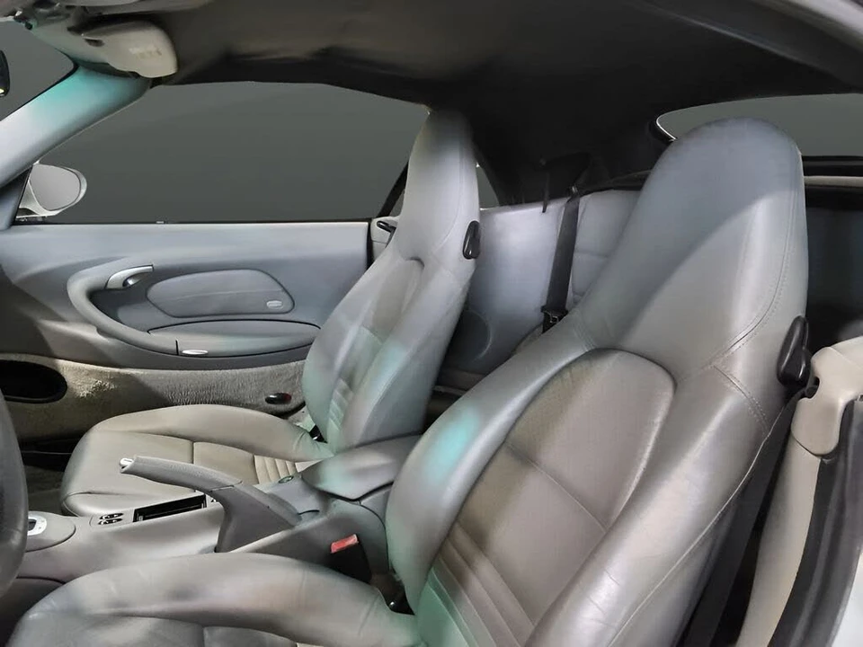 2001 Porsche 996 Carrera - Image 18 of 31