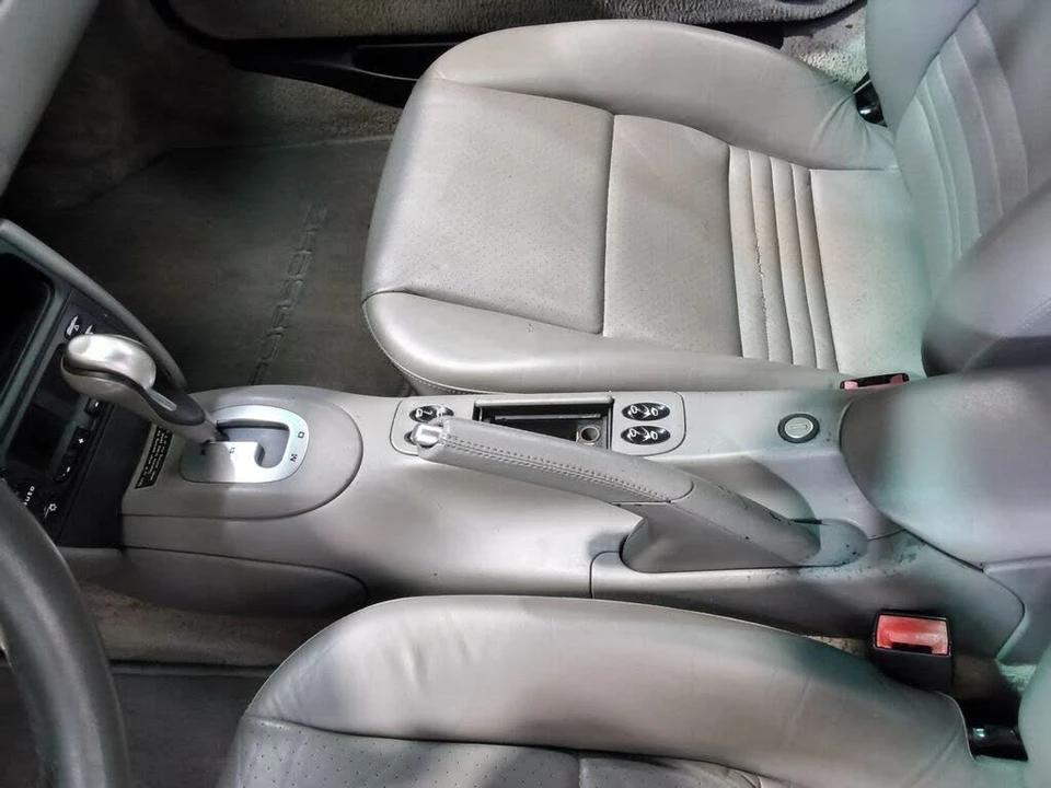 2001 Porsche 996 Carrera - Image 19 of 31