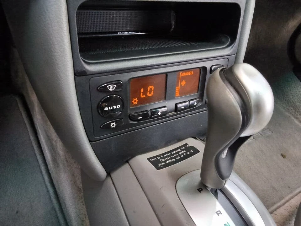 2001 Porsche 996 Carrera - Image 25 of 31