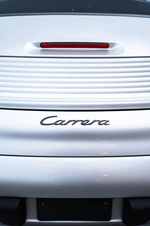 2001 Porsche 996 Carrera - Image 18 of 31
