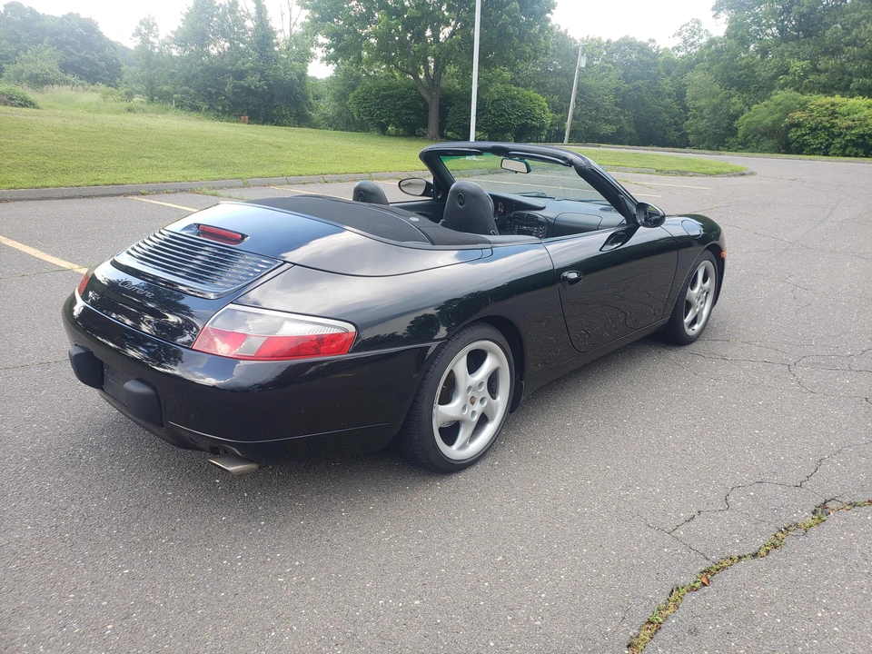 2001 Porsche 996 Carrera - Image 12 of 31