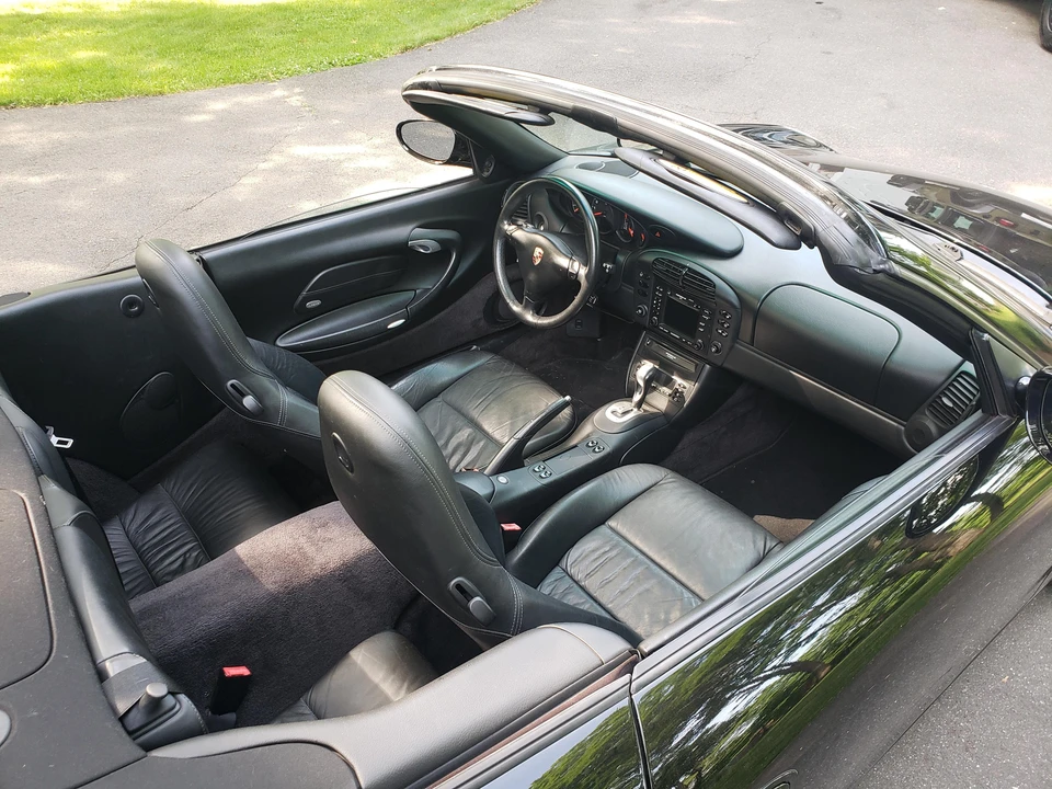 2001 Porsche 996 Carrera - Image 23 of 31