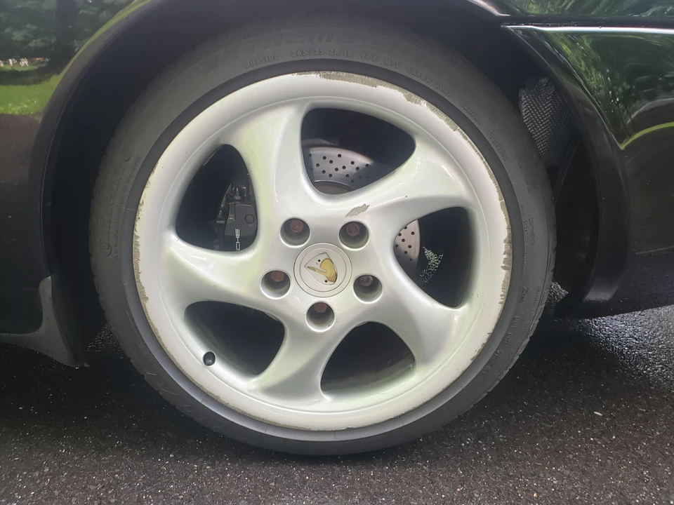 2001 Porsche 996 Carrera - Image 28 of 31