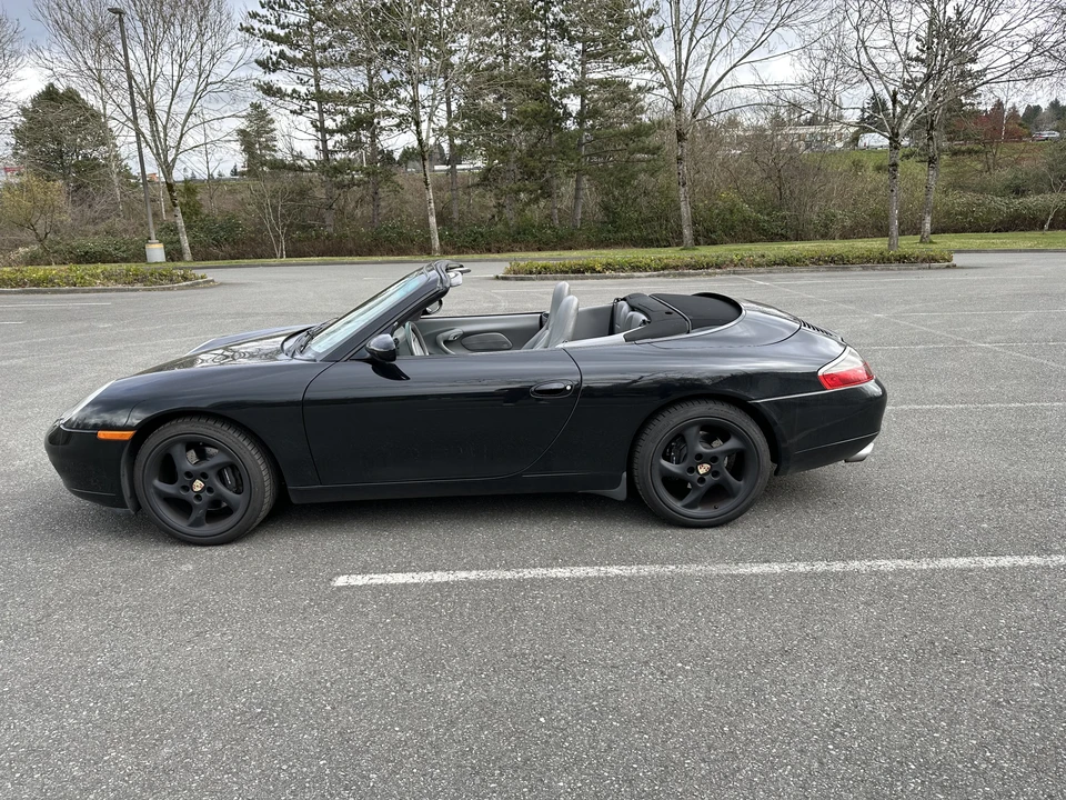 2001 Porsche 996 Carrera - Image 9 of 31