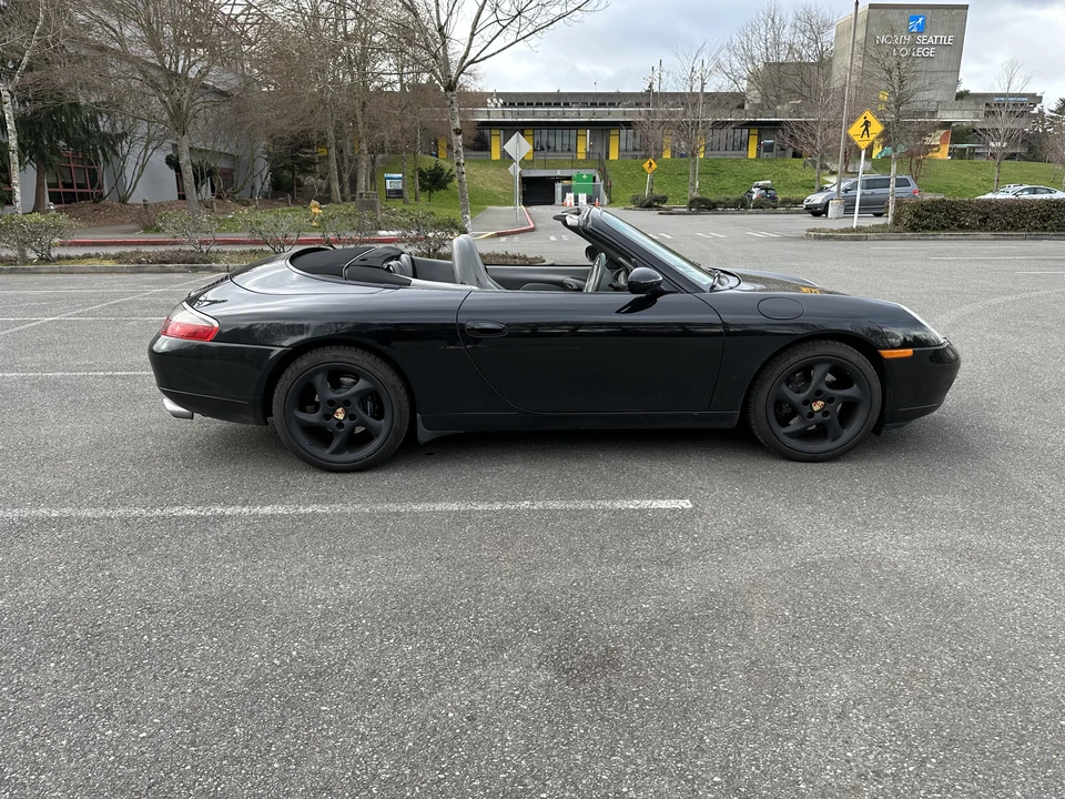 2001 Porsche 996 Carrera - Image 19 of 31