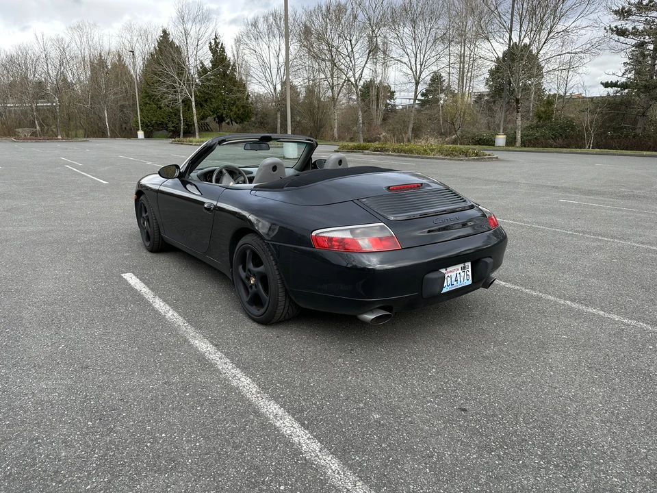 2001 Porsche 996 Carrera - Image 12 of 31