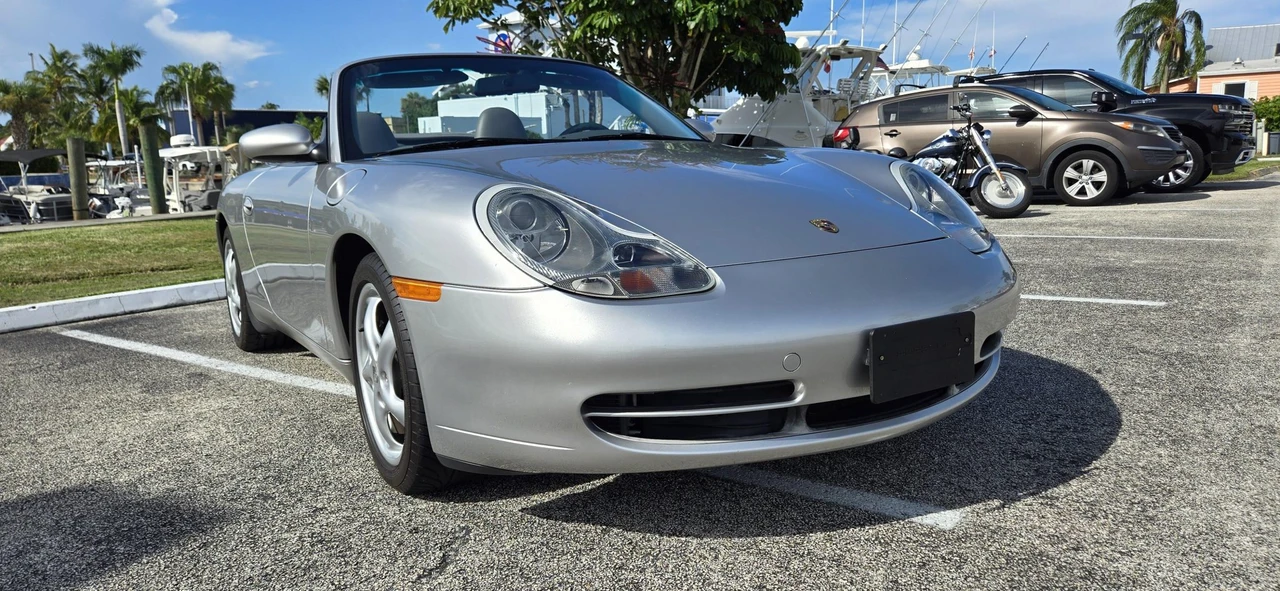 2001 Porsche 996 Carrera - Image 25 of 31
