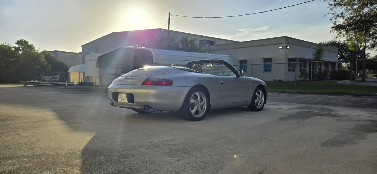 2001 Porsche 996 Carrera - Image 11 of 31
