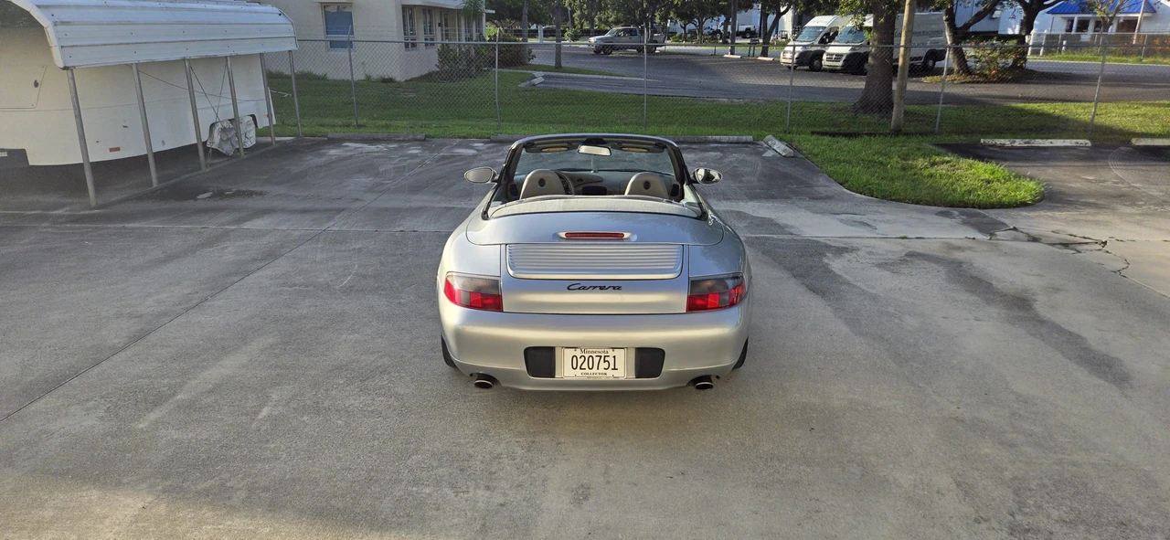 2001 Porsche 996 Carrera - Image 9 of 31