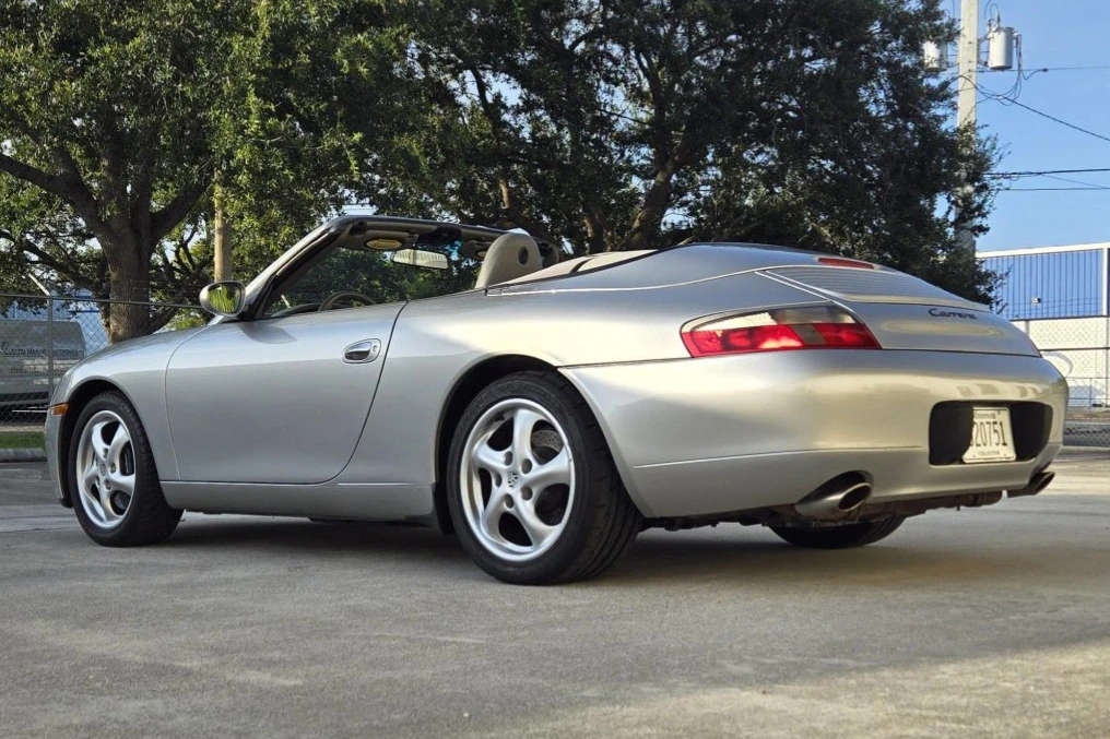 2001 Porsche 996 Carrera - Image 7 of 31