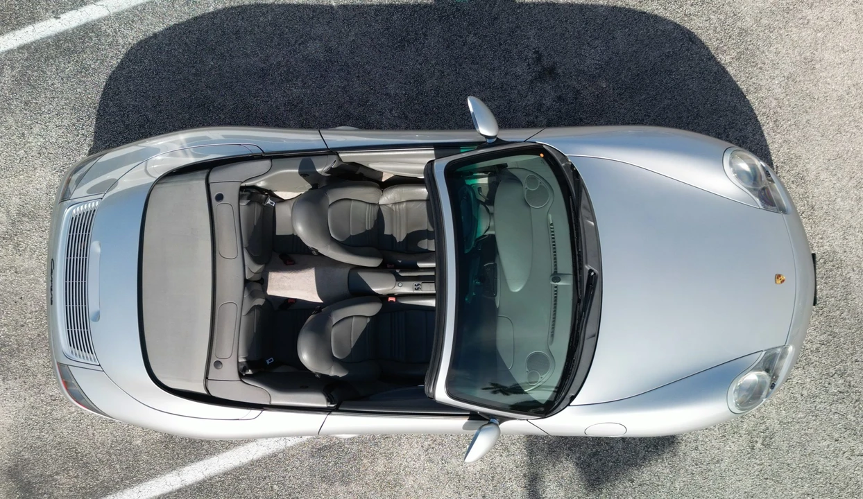 2001 Porsche 996 Carrera - Image 27 of 31