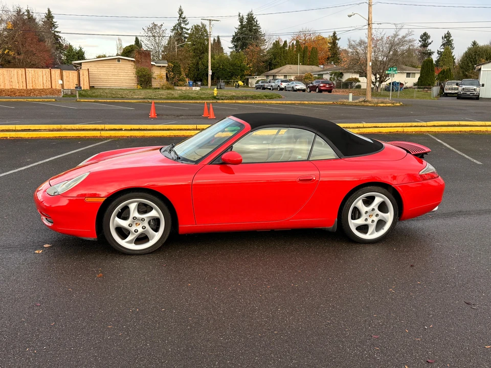 2001 Porsche 996 Carrera - Image 17 of 31