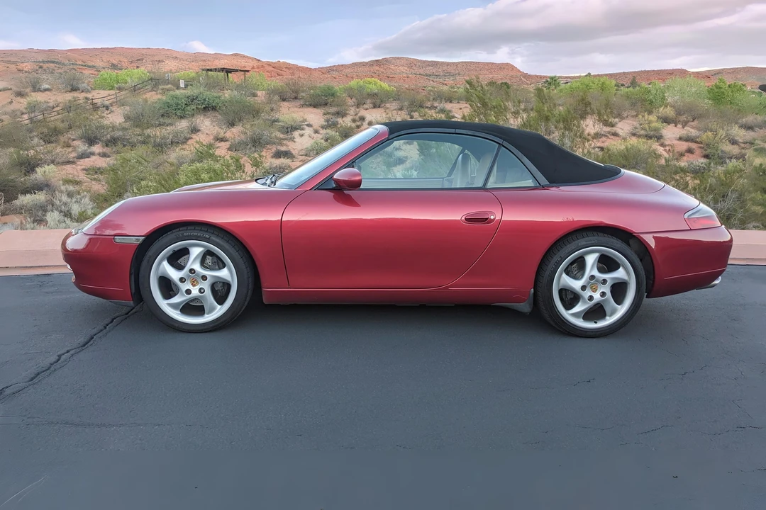 2001 Porsche 996 Carrera - Image 12 of 31